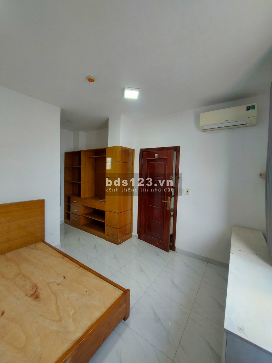 Cho thuê phòng mới xây nhà mặt tiền 63 Kênh Nước Đen Quận Bình Tân lh 0909488739