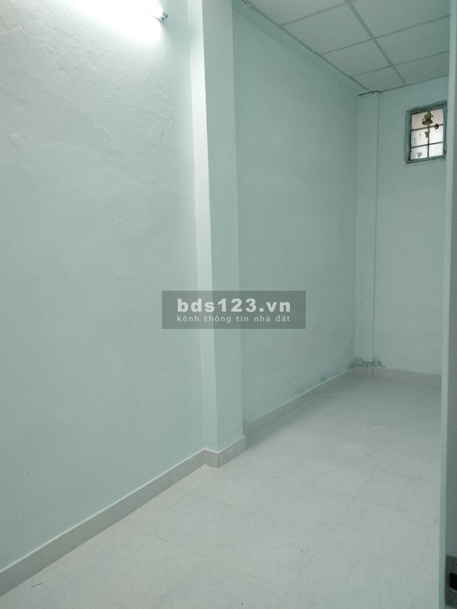 Cho thuê nhà nguyên căn hẻm 159 Trần Văn Đang p11 Quận 3 liên hệ 0934932365