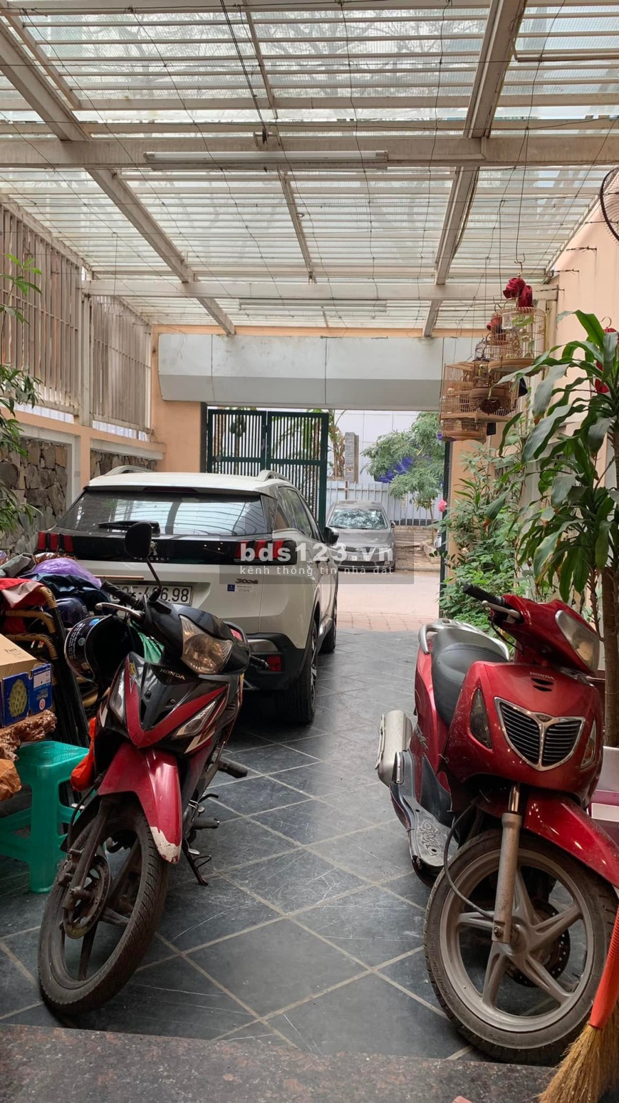 Nhà đẹp PL 100m2 2 mặt ngõ ô tô tránh phố Duy Tân giá 27,5 tỷ. LH 0912442669