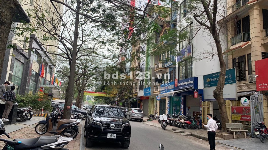 Nhà đẹp PL 100m2 2 mặt ngõ ô tô tránh phố Duy Tân giá 27,5 tỷ. LH 0912442669