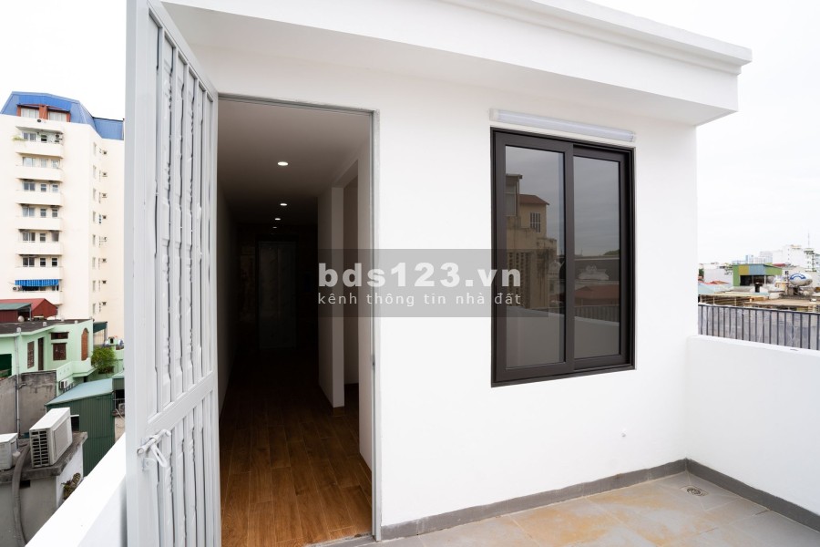 Bán nhà Nguyễn Lương Bằng dtsd 38m2 6 tầng thang máy kinh doanh được giá 9,5 tỷ