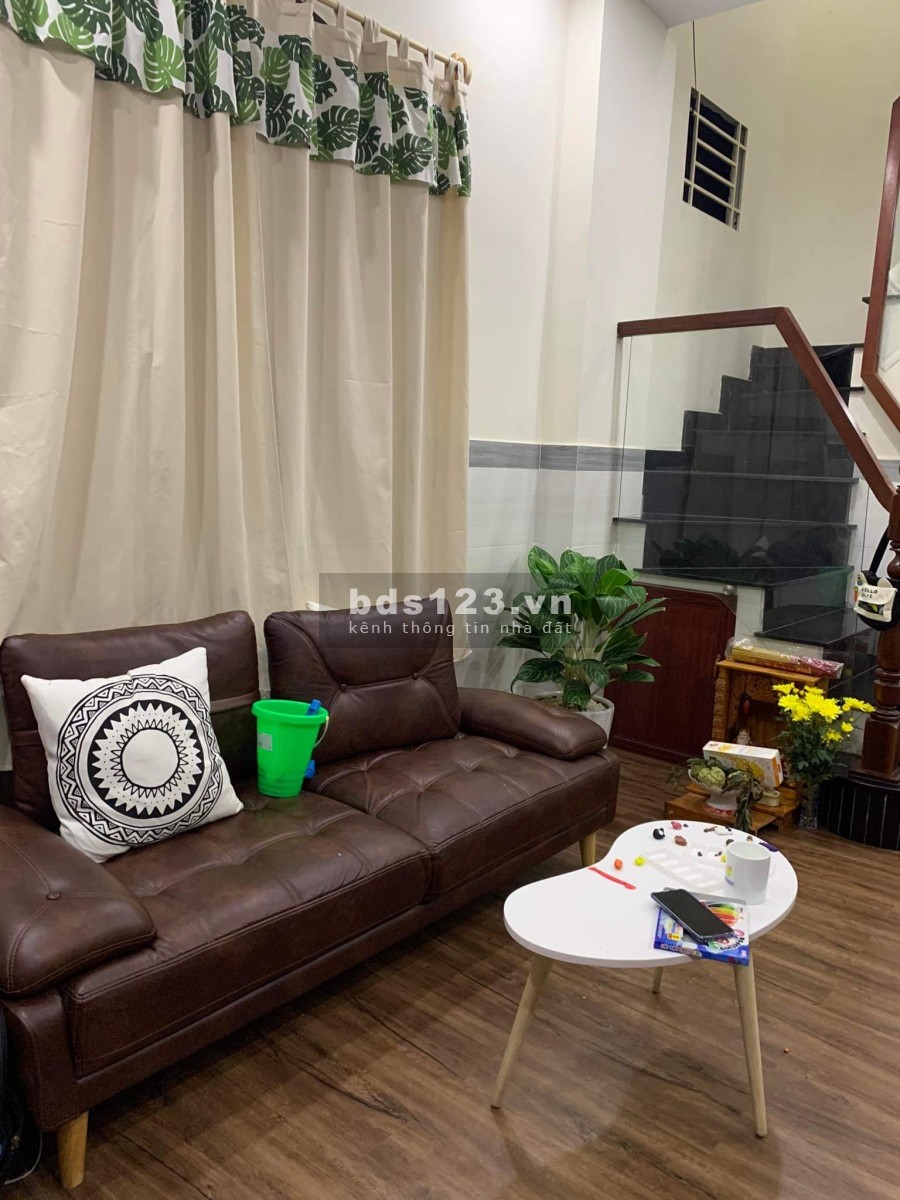 Nhà hẻm xe hơi đường số 6 Hiệp Bình Chánh Thủ Đức diện tích 36m2, giá 4tỷ5.