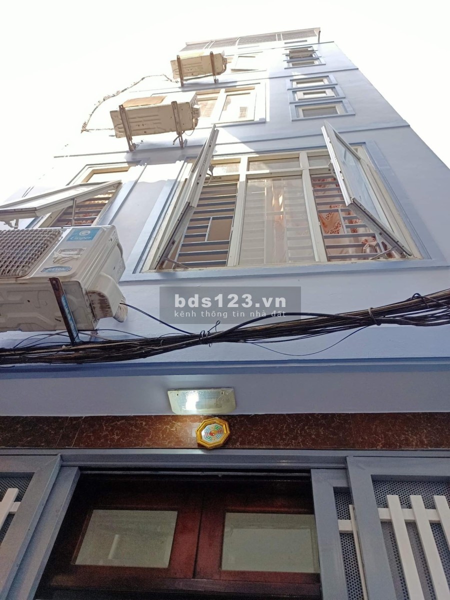 Bán gấp nhà 5 tầng diện tích 32m2, ngõ ô tô tại Yên Hoà Cầu Giấy, giá chỉ 2.9 tỷ, sổ sẵn