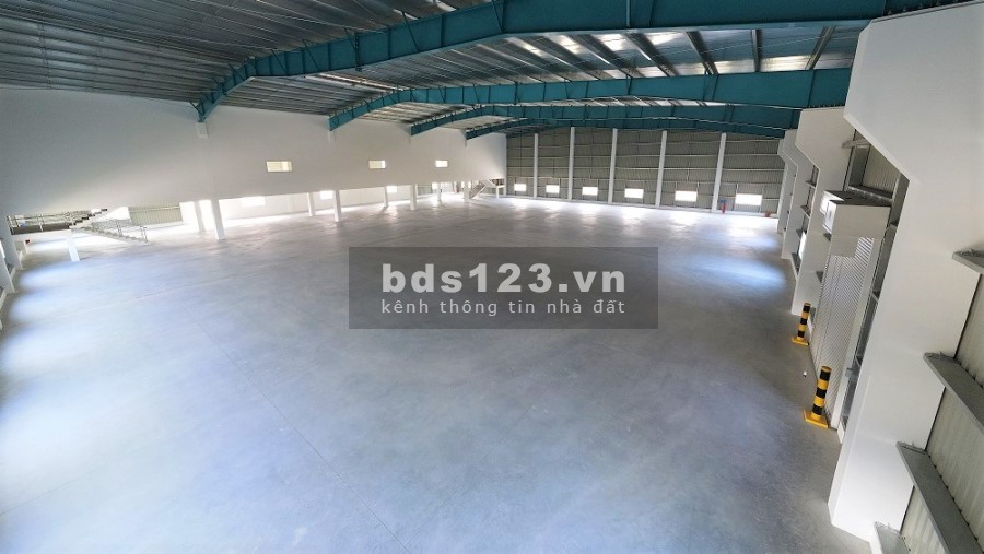 Cho thuê nhà xưởng tiêu chuẩn, diện tích 2500m2 _KCN Thăng Long Vĩnh Phúc