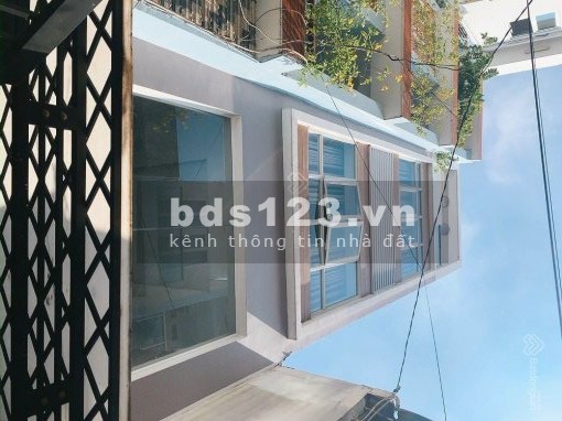 Bán nhà Quận Phú Nhuận, diện tích 64m2 hẻm xe hơi thông giá bán 7.35 tỷ, lh 0768676787