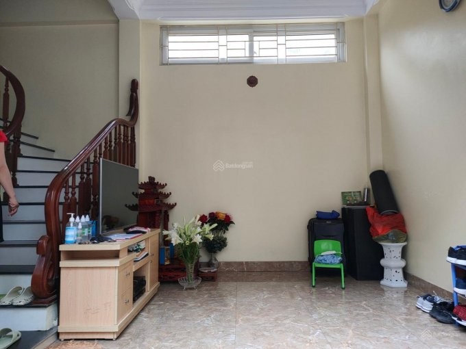 Bán nhà đẹp Kim Giang ô tô tránh 20m, sau bãi gửi ô tô, 35m2 x 5 tầng x mặt tiền 9m. Giá 3,75 tỷ