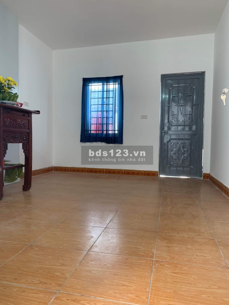 Bán gấp nhà 5 tầng diện tích 32m2, ngõ ô tô tại Yên Hoà Cầu Giấy, giá chỉ 2.9 tỷ, sổ sẵn