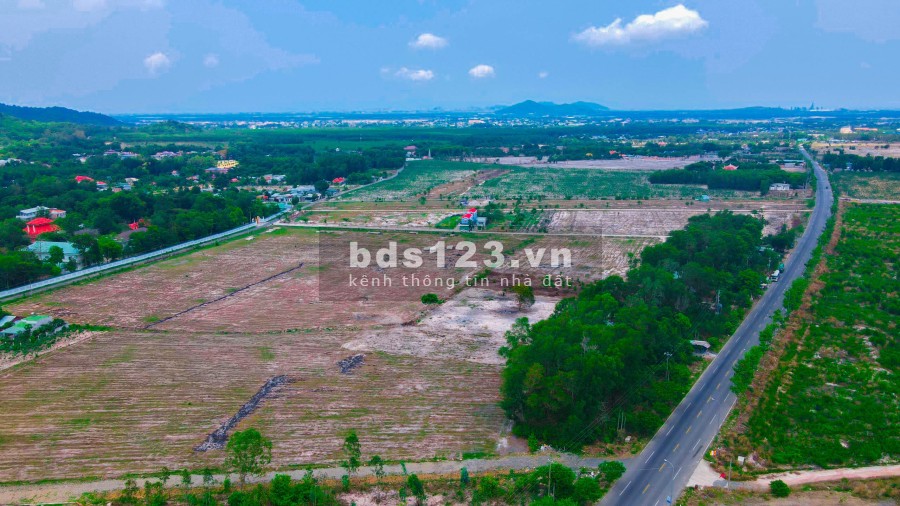 Đất nền khu dân cư Phú Mỹ mặt tiền đường Hội Bài - Châu Pha giá bán 14 triệu/m2