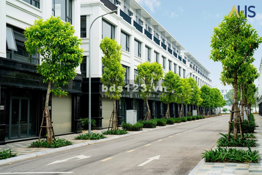 Bán khách sạn mini mặt đường QL 1A khu người giàu trung tâm thành phố Lạng Sơn.