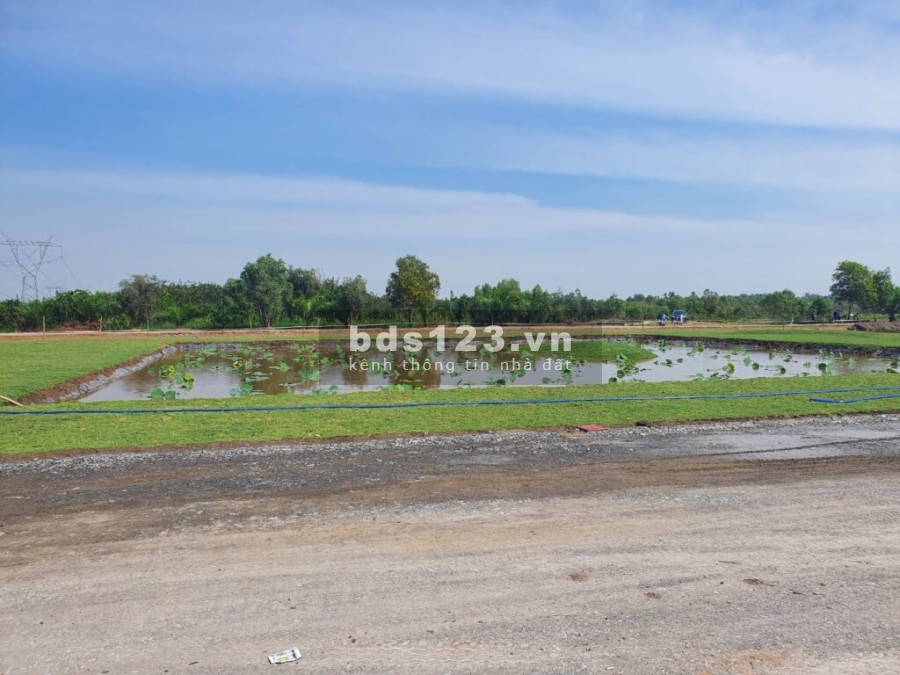 Nền tại Đức Hoà giá rể đáng đầu tư giáp ranh Bình Chánh, sổ hồng riêng ngân hàng hỗ trợ vay