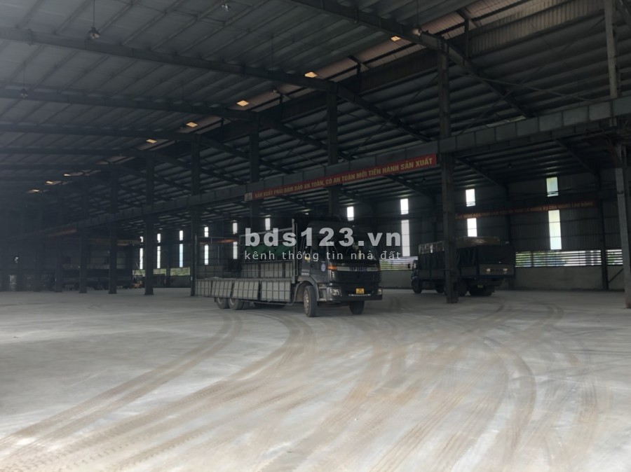 Bán hoăc chuyển nhượng lại nhà xưởng tại KCN Đình TrámDt; đất10,5830m giá 49,5 tỷ