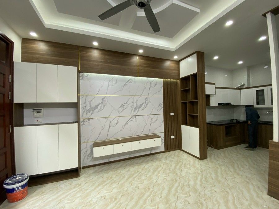 Bán nhà 5 tầng chính chủ mặt ngõ 23 Xuân La Tây Hồ oto vào dt 31m sđcc lh 0906060703