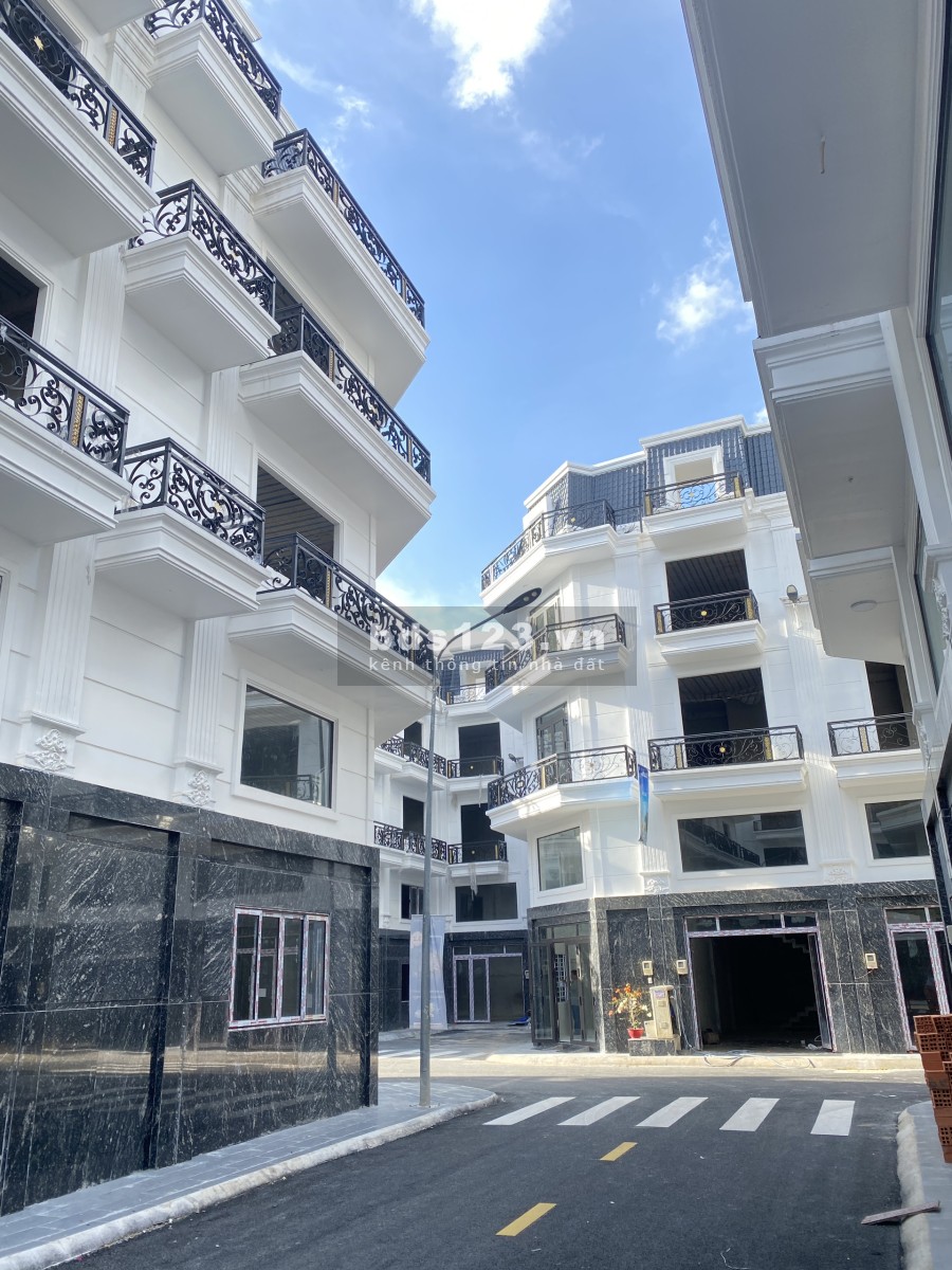 Cần bán gấp nhà phố tại trung tâm Quận 12 liên hệ 0938989869, giá tốt đầu tư sinh lời