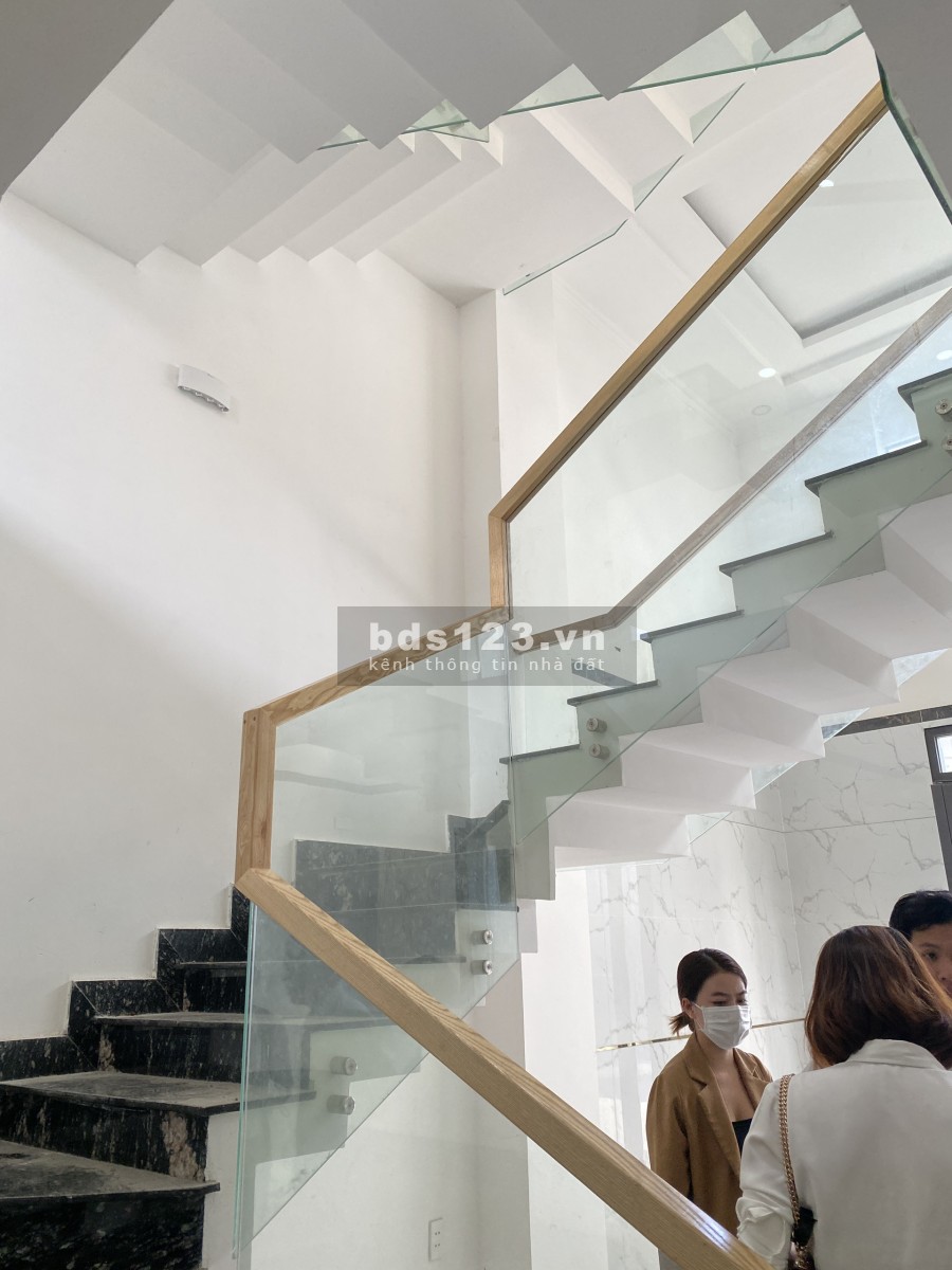 Cần bán gấp nhà phố tại trung tâm Quận 12 liên hệ 0938989869, giá tốt đầu tư sinh lời