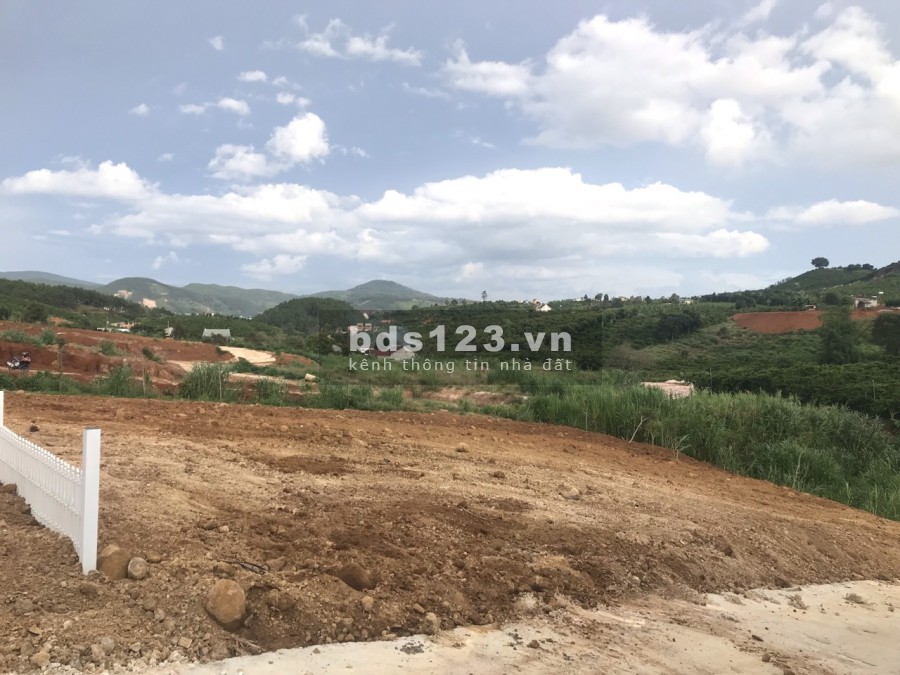 Cần Bán 1,1sao (1046m2),Bao 200m2 TC ở Nam Hà, vị trí đất đẹp giàu tiềm năng