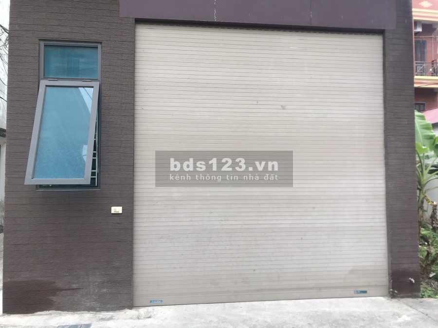 Bán nhà khu tập thể vện chăn nuôi diện tích 50m2, mt 5m, ô tô 7 chỗ đỗ cửa, lh 0977699899