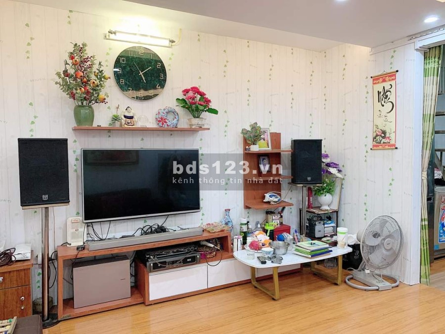 Bán nhà Lĩnh Nam, ngõ thông, ô tô tránh, diện tích sử dụng 82m giá bán chỉ 3,6 tỷ