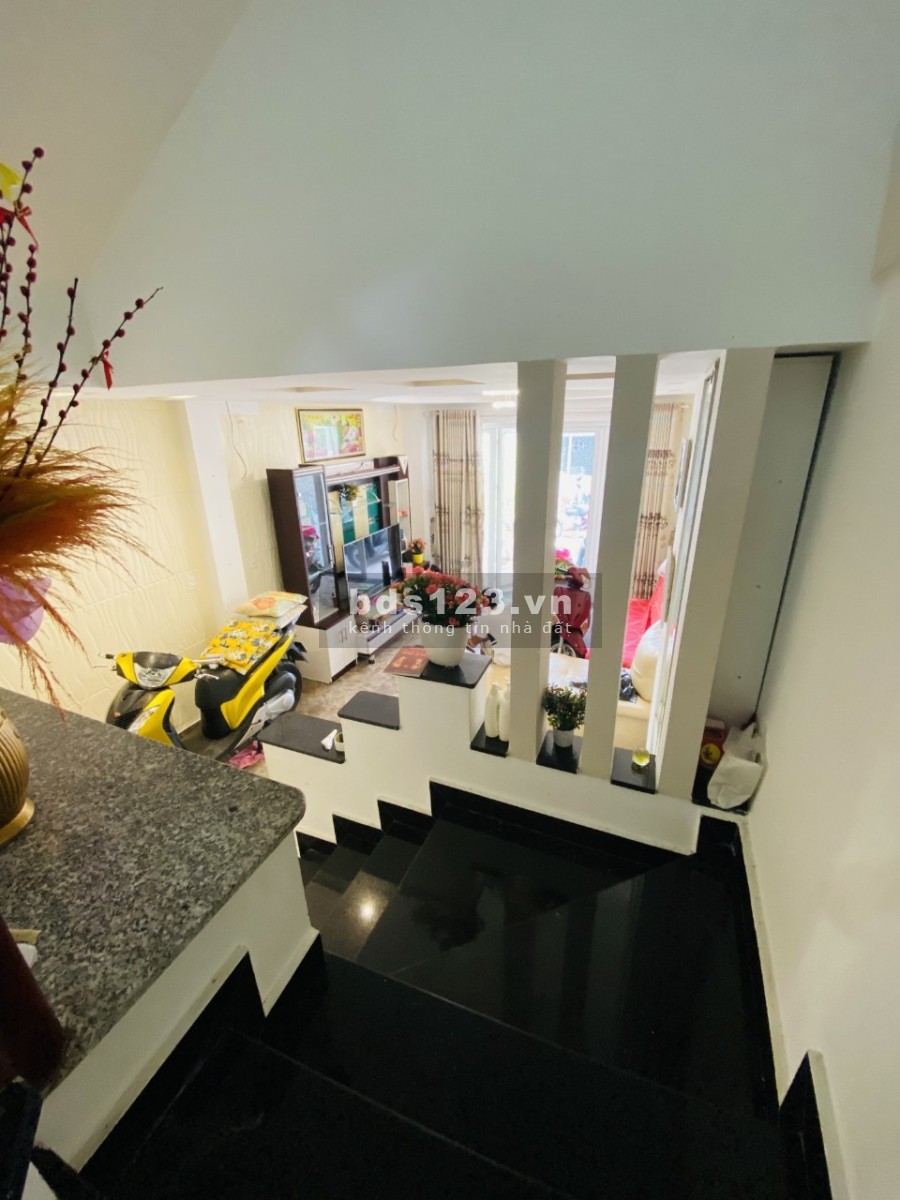 Bình Thạnh, nhà cực đẹp thiết kế sang trọng, hẻm xe tải diện tích 62m2, sổ vuông nở hậu, giá 9.56 tỷ