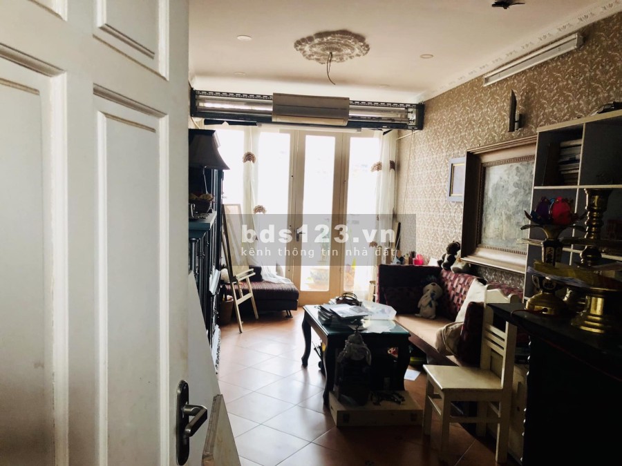 Nhà đẹp ở luôn 6 tầng diện tích 45m2 ngõ 194 Đội Cấn giá 6,1 tỷ liên hệ 0912442669