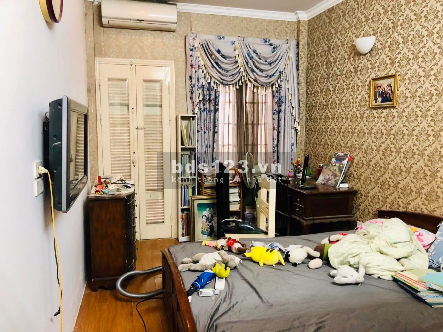 Nhà đẹp ở luôn 6 tầng diện tích 45m2 ngõ 194 Đội Cấn giá 6,1 tỷ liên hệ 0912442669