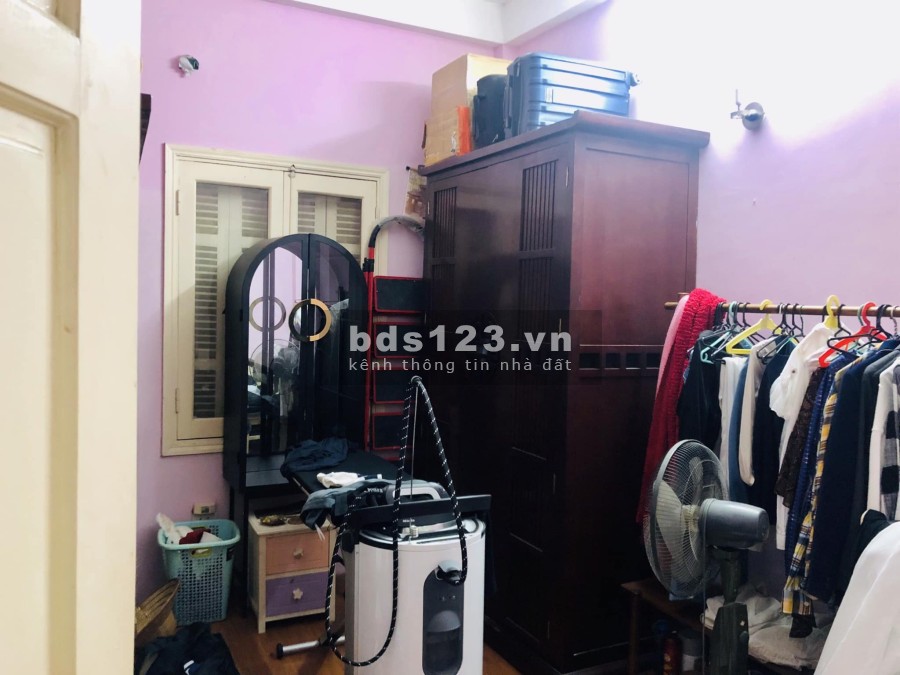 Nhà đẹp ở luôn 6 tầng diện tích 45m2 ngõ 194 Đội Cấn giá 6,1 tỷ liên hệ 0912442669