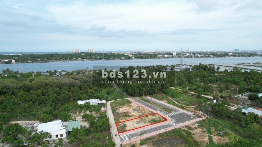 Siêu bão Cam Lâm Khánh Hoà lợi nhuận 30%-50% trên năm liên hệ 0789238898 giá đầu tư