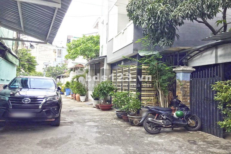 Cho thuê nhà nguyên căn hẻm xe hơi đường Nguyễn Thị Thập, Phường Tân Phú, Quận 7
