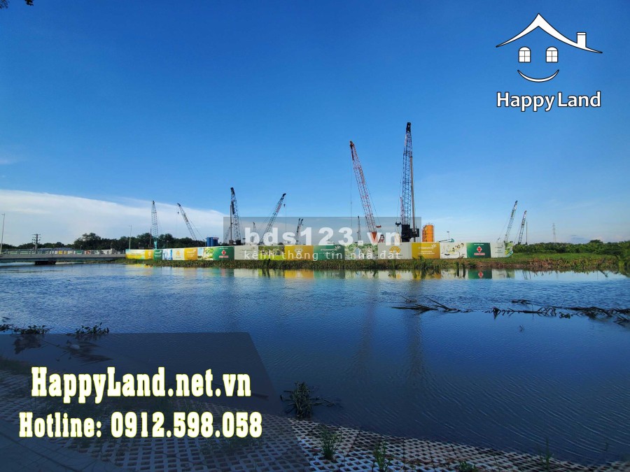 Shophouse MT Eastmark City giá bán 50 triệu/m2 thanh toán 30% ngân hàng hỗ trợ vay
