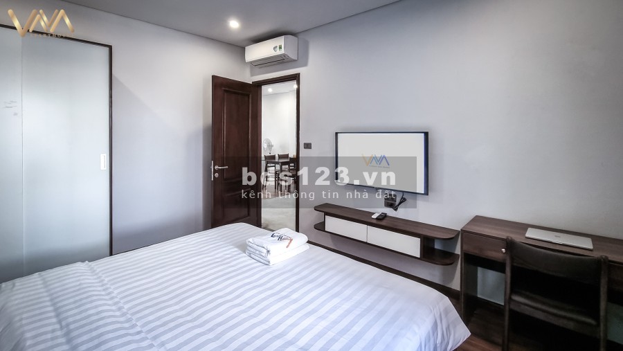 Căn hộ dịch vụ 1 khách 2 ngủ VnaHomes Apartment vị trí trung tâm tiêu chuẩn khách sạn giáp Hồ Tây