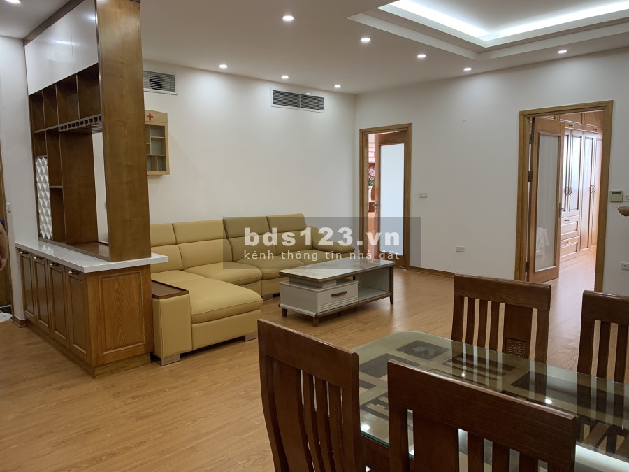 Cần bán căn chung cư eurowindow 27 Trần Duy Hưng, 100m2, 2pn, 2wc, giá 4.25 tỷ, LH : 0355106203