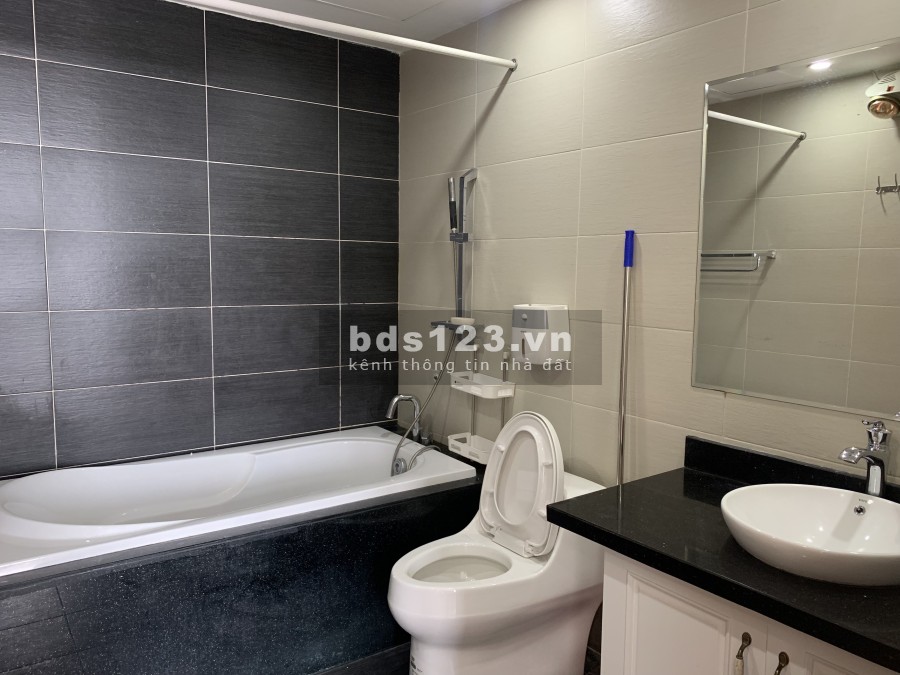 Cần bán căn chung cư eurowindow 27 Trần Duy Hưng, 100m2, 2pn, 2wc, giá 4.25 tỷ, LH : 0355106203