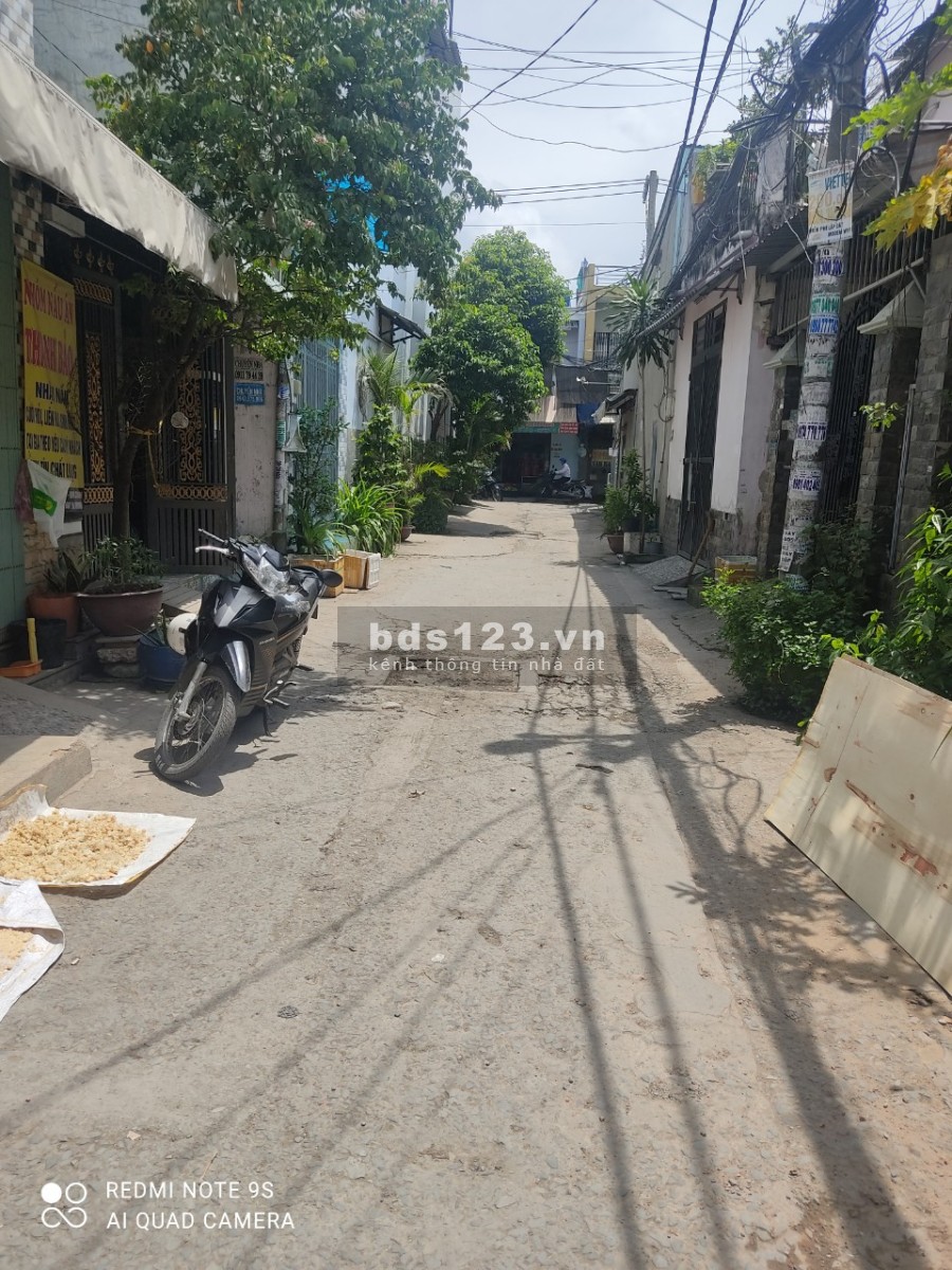 Bán gấp nhà mới xây chính chủ đường Cây Cám, Bình Chánh, giá bán chỉ 3.35 tỷ, lh 0772771963