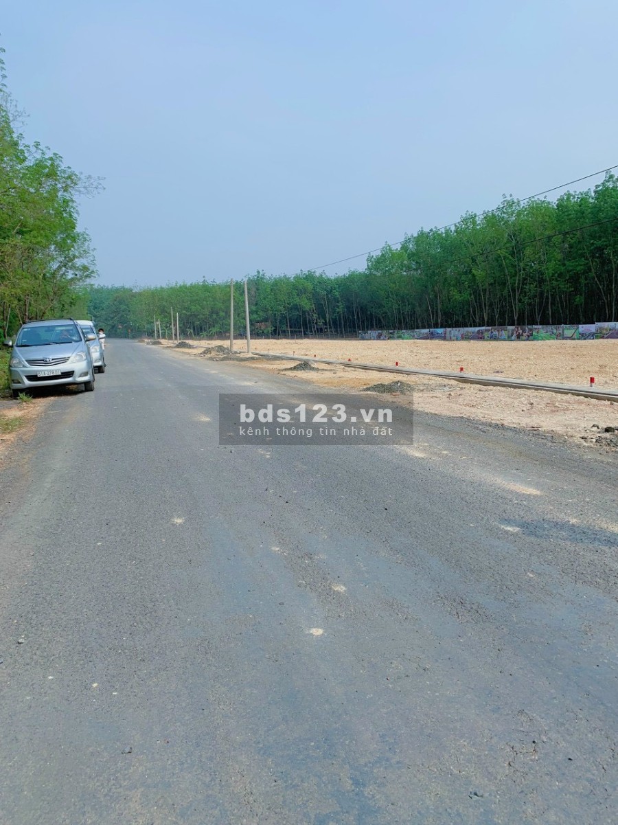 Bán đất thổ cư mặt tiền đường Liên Xã QH 29m và 32m Ngay sát Tuyến QH Hồ Chí Minh 70m