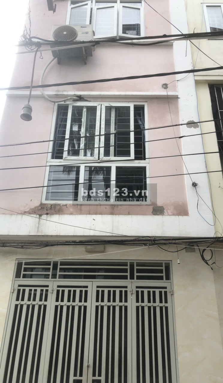 Bán nhà Yên Nghĩa ô tô đỗ cửa, full nội thất, nhiều tiện ích, giá bán 3.45 tỷ sổ chính chủ