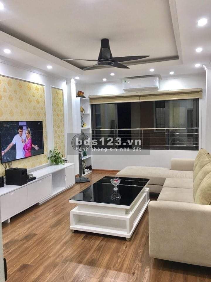 Giảm sốc, cần tiền bán gấp Nhà Phố Ngô Thì Nhậm, Hà Đông dtsd 50m2, ô tô, KD, Đầu tư hơn 2 tỷ