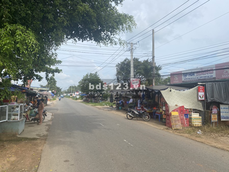 Bán đất diện tích 32m mặt đường nhưạ Phước Bình, mặt tiền rộng 15m pháp lý sẵn