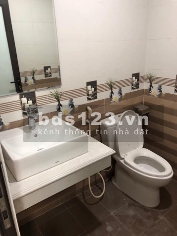 Cần bán nhà mặt phố Thanh Liệt, Kim Giang diện tích sử dụng 38m2, đúc 5 tầng, giá 4.5 tỷ