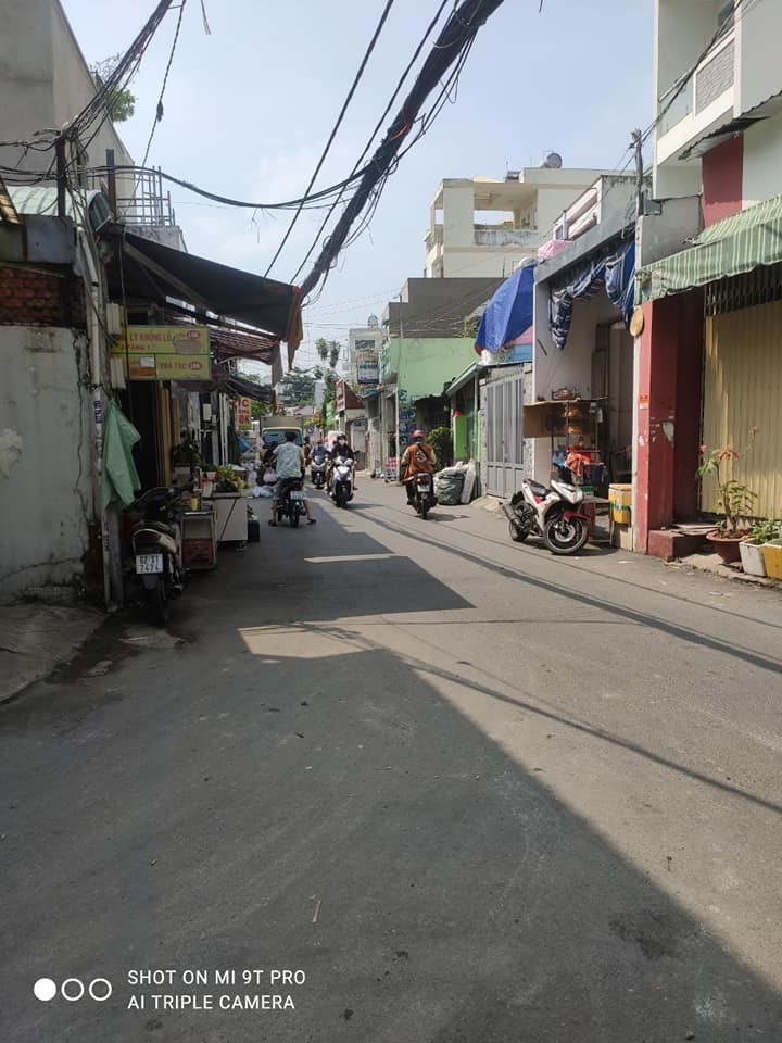 Nhà đẹp mới xây, căn góc 3MT hẻm xe hơi gần Vincom Phan Văn Trị, dtsd 69m2 giá chỉ 8.5 tỷ