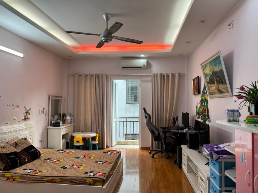 Siêu hiếm nhà Ngọc Thuỵ, Long Biên ô tô tránh dtsd 43m2, 5 tầng giá nhỉnh 4 tỷ, lh 0977750173