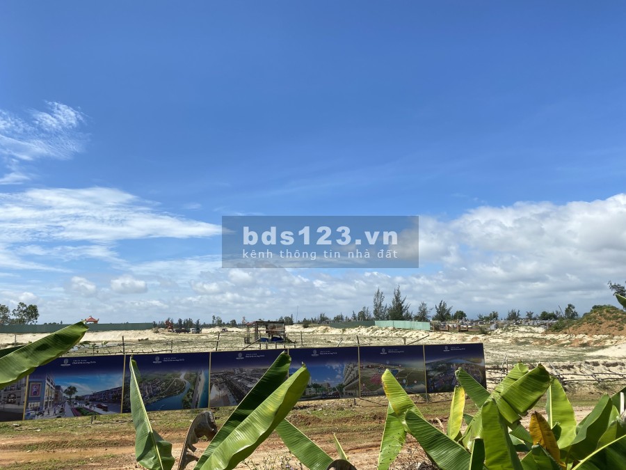 Bán đất ngay đường Dũng Sĩ Điện Ngọc gần sông Cổ Cò giá 2tỷ2 liên hệ 0764133865