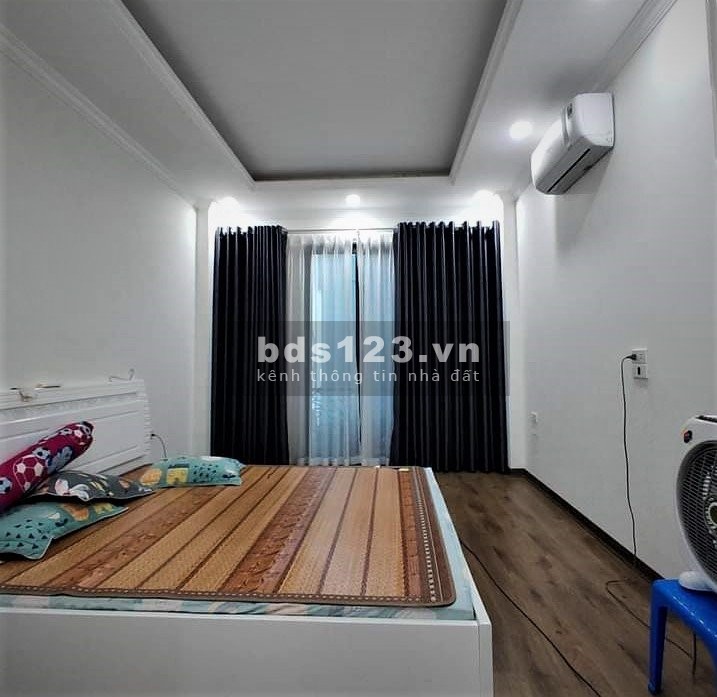 Siêu phẩm mặt ngõ ô tô to như mặt phố 5 tầng gara ô tô tránh, giá bán nhỉnh 2 tỷ đúc 5 tầng