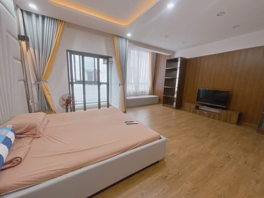 Bán nhà nguyên căn 4 tầng ngay khu sân bay Tân Sơn Nhất dt 65m2(7*9) giá nhỉnh 9 tỷ