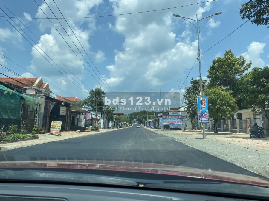Bán đất bình phước chỉ với 538tr/1000m2, sổ hồng sẵn, công chứng sang tên ngay, mt đường 10m.