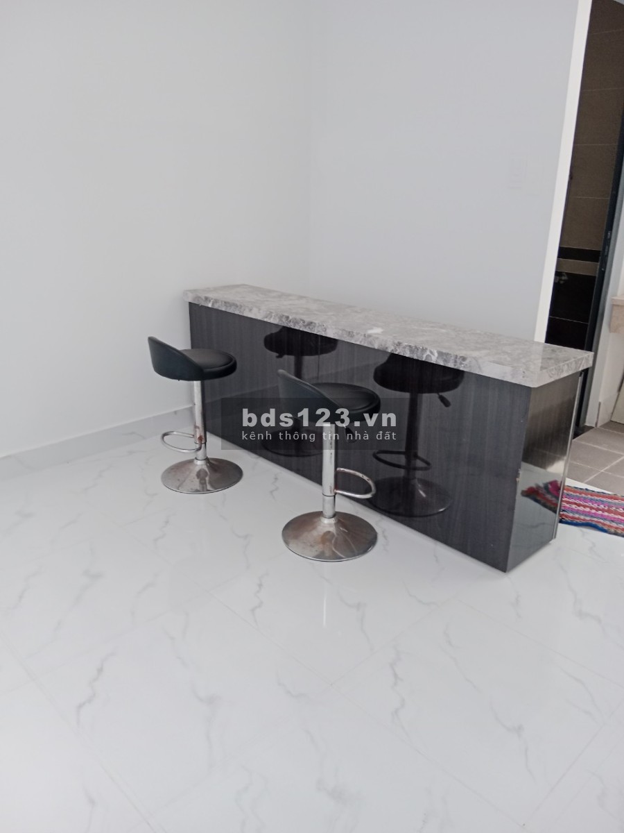 Bán nhà mặt tiền Quận Bình Tân, giá rẻ đúc 5 tầng, giá tốt đầu tư sinh lời, vào ở ngay