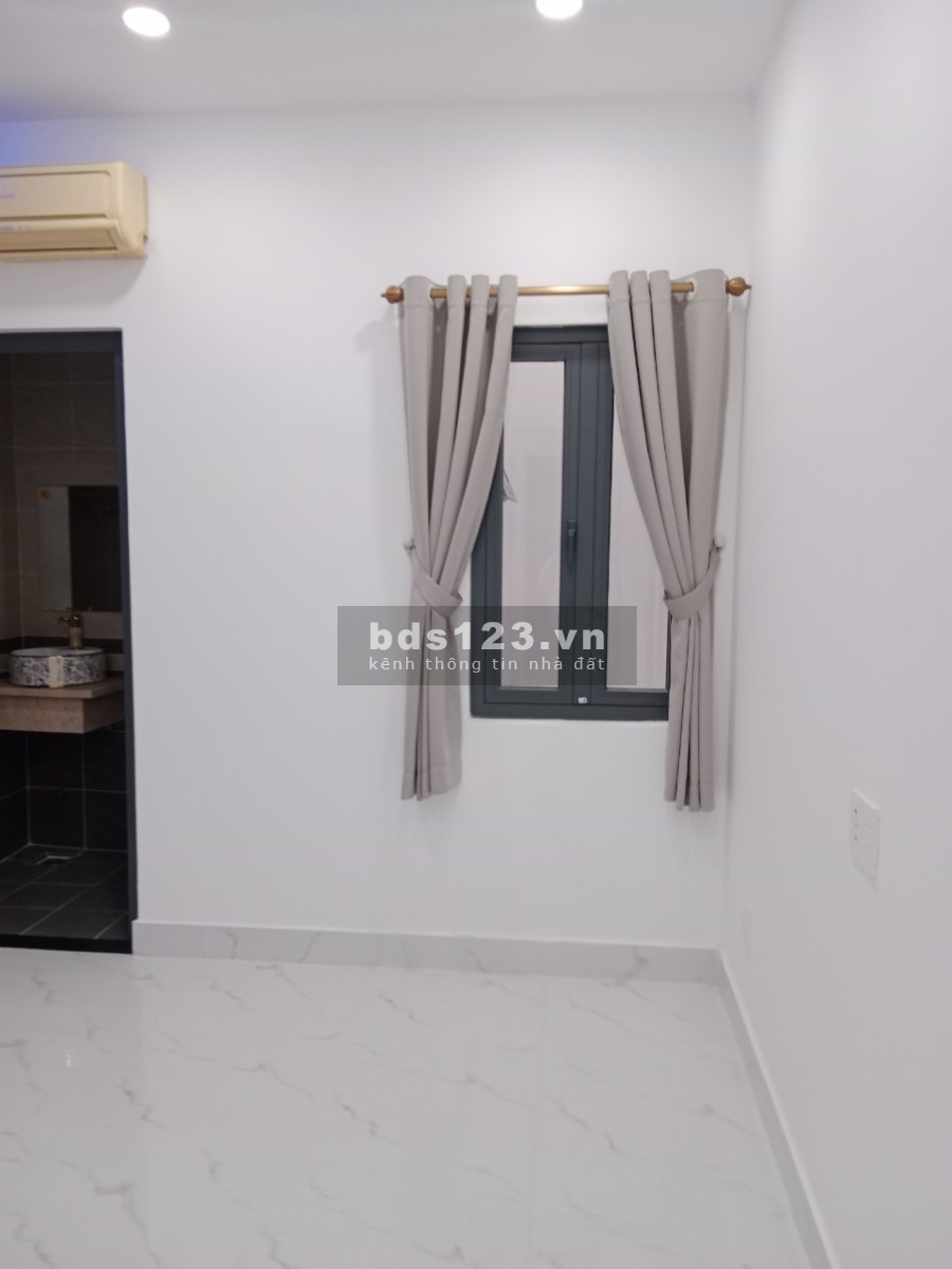 Bán nhà mặt tiền Quận Bình Tân, giá rẻ đúc 5 tầng, giá tốt đầu tư sinh lời, vào ở ngay