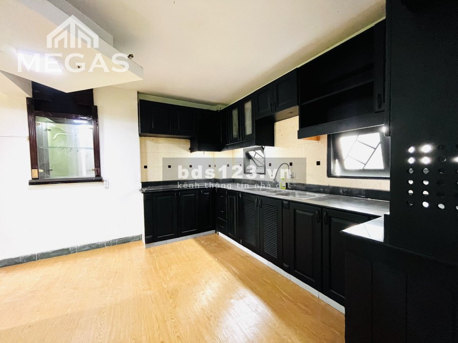 Phòng mới xây đầy đủ nội thất dạng 1 phòng ngủ 2 pn, studio ngay công viên phần mềm Quang Trung