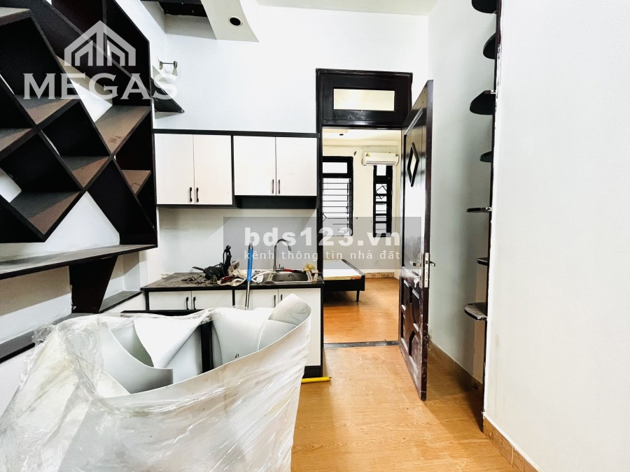 Phòng mới xây đầy đủ nội thất dạng 1 phòng ngủ 2 pn, studio ngay công viên phần mềm Quang Trung