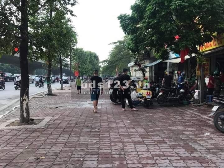 Bán nhà cấp 4 mặt phố Nguyễn Xiển Quận Thanh Xuân dtsd 120m2 mặt tiền 6.5m chỉ 16.5 tỷ