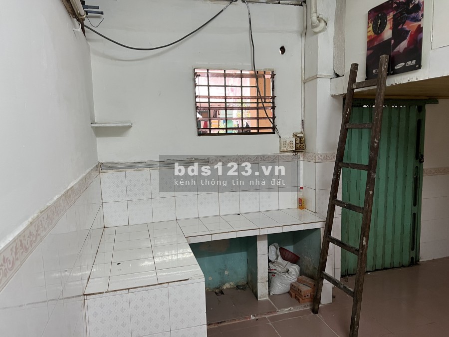 Chính chủ cần bán căn hộ tầng trệt chung cư Ấn Quang Quận 10 khu an ninh yên tĩnh