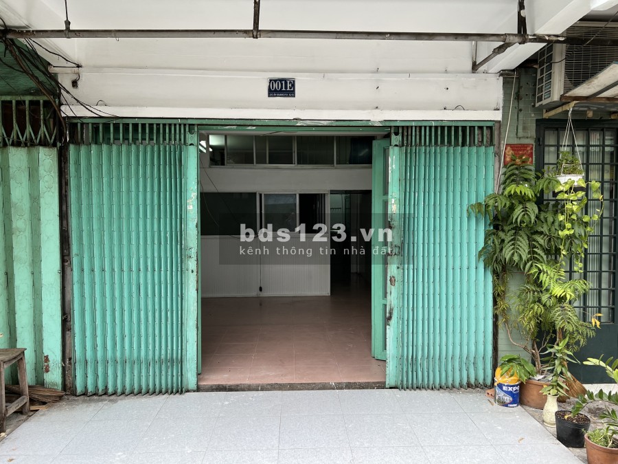 Chính chủ cần bán căn hộ tầng trệt chung cư Ấn Quang Quận 10 khu an ninh yên tĩnh